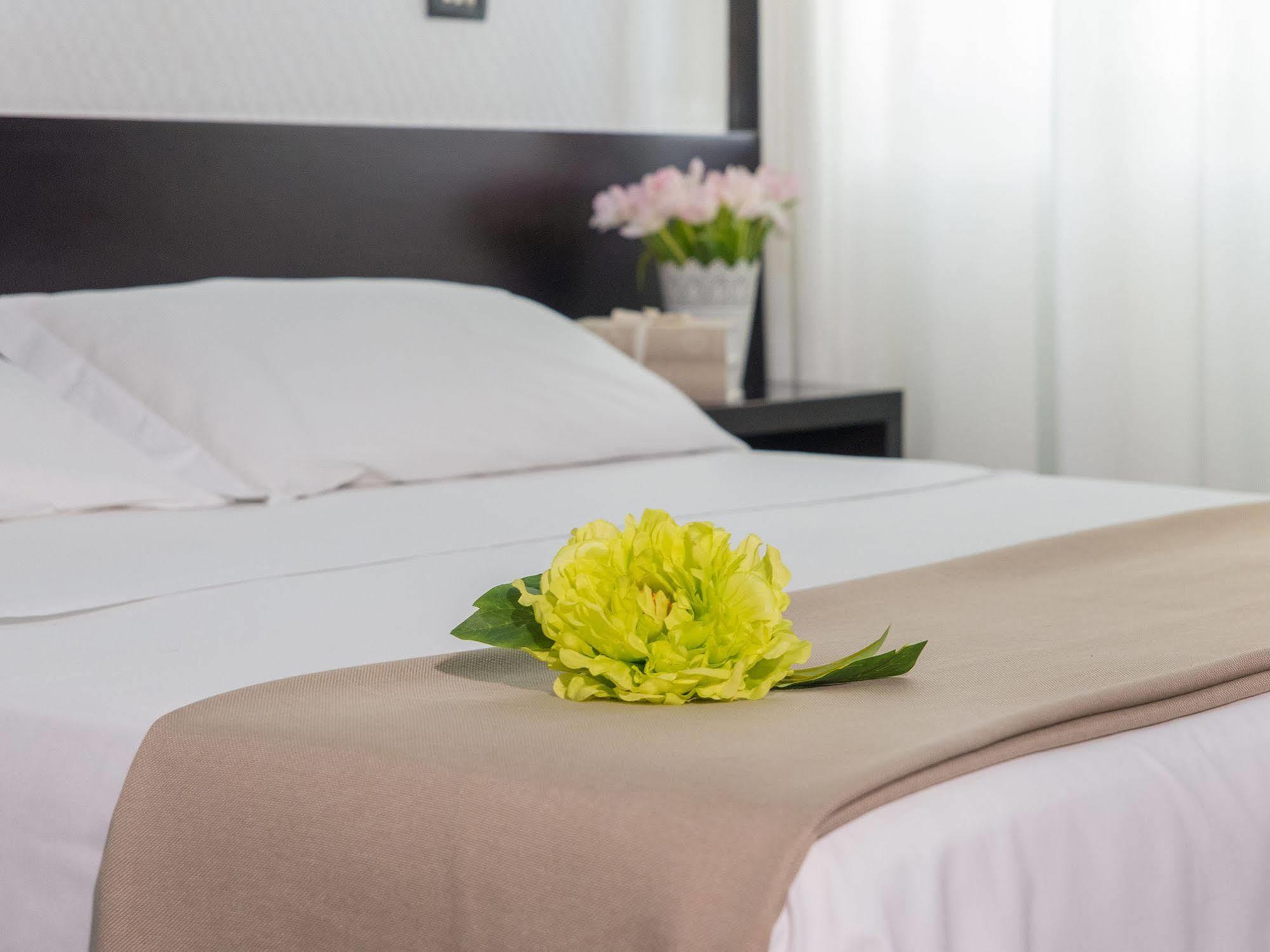 Hotel Santa Chiara Ночера Инфериоре Екстериор снимка