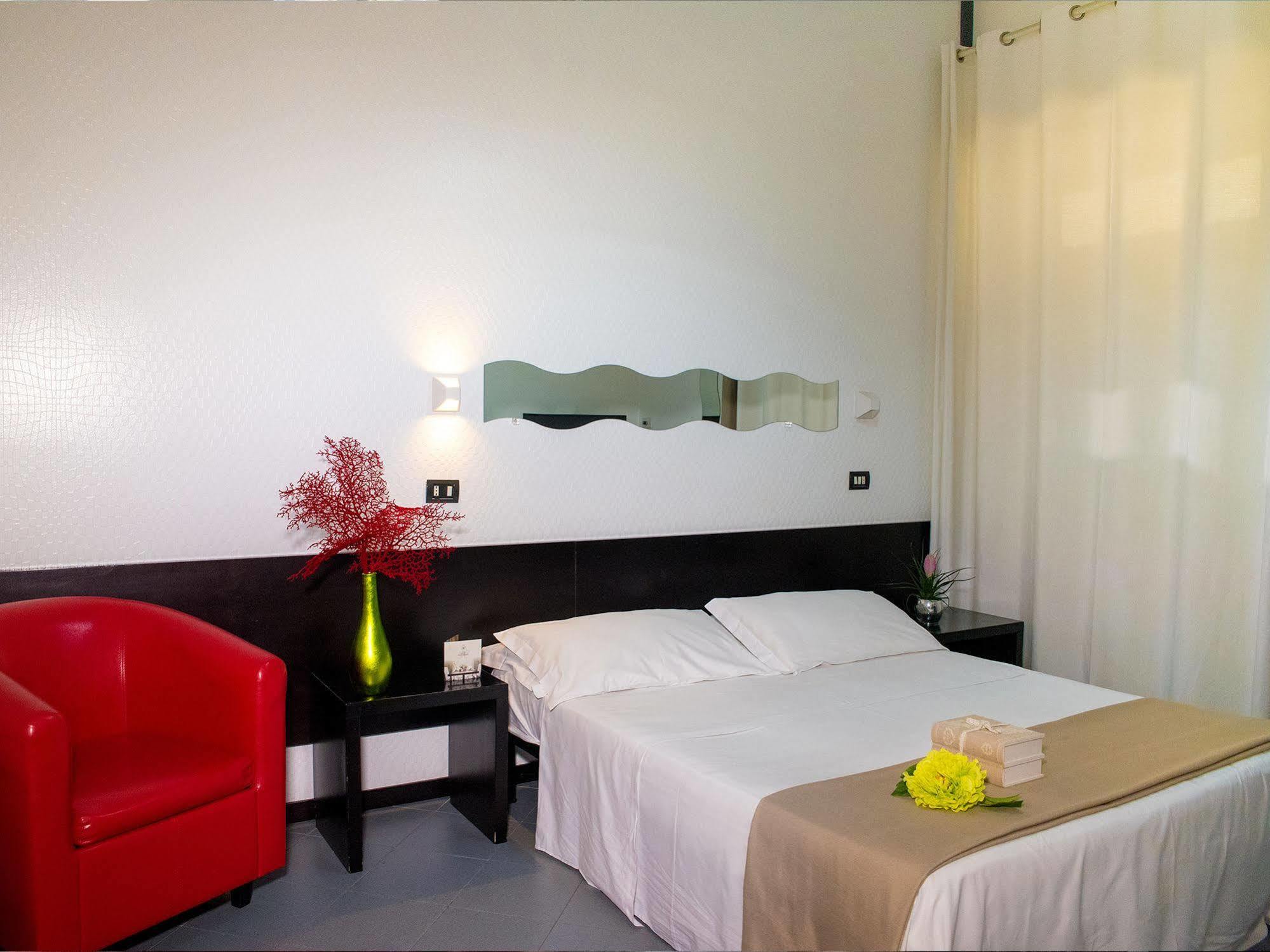 Hotel Santa Chiara Ночера Инфериоре Екстериор снимка