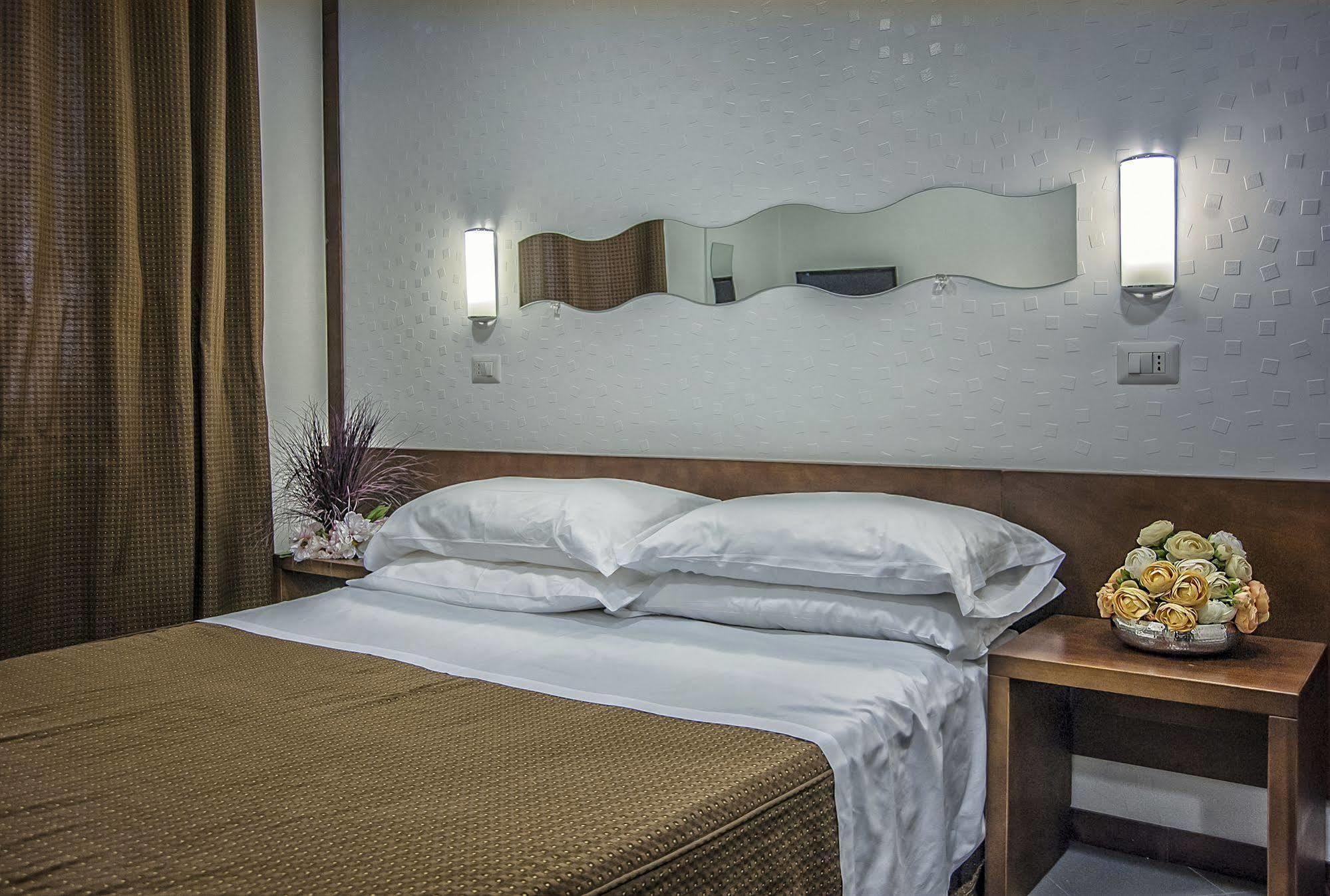 Hotel Santa Chiara Ночера Инфериоре Екстериор снимка
